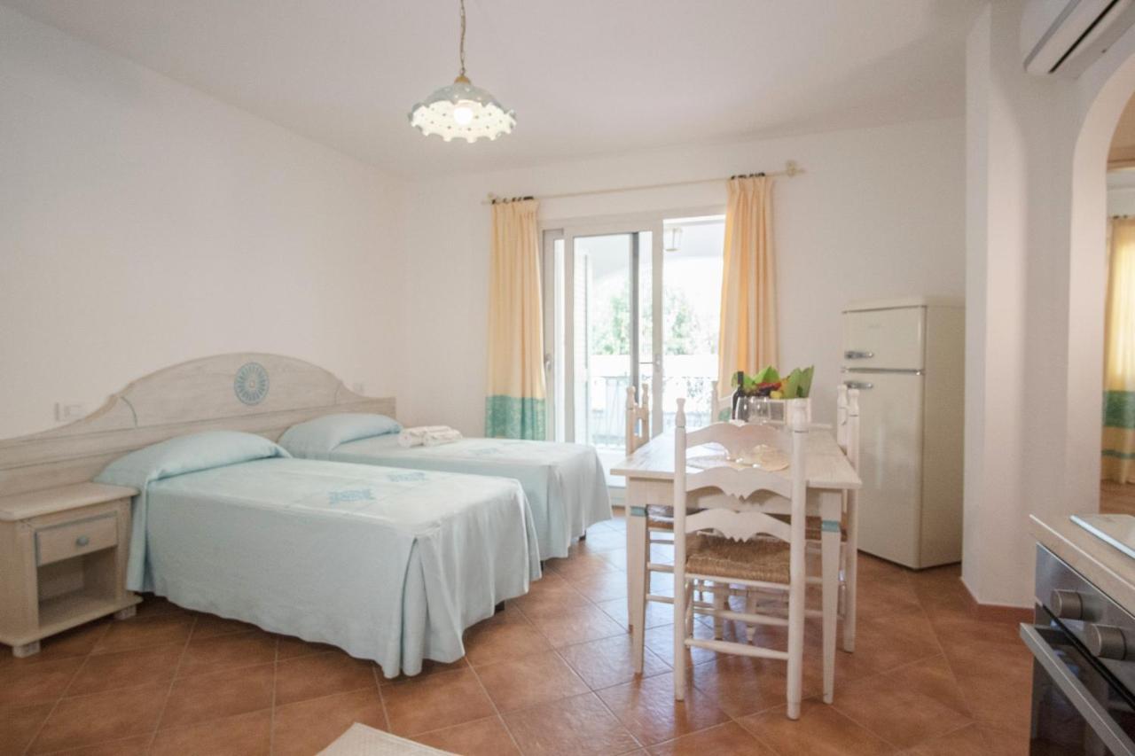Le Residenze Del Golfo Di Orosei Aparthotel Exterior photo