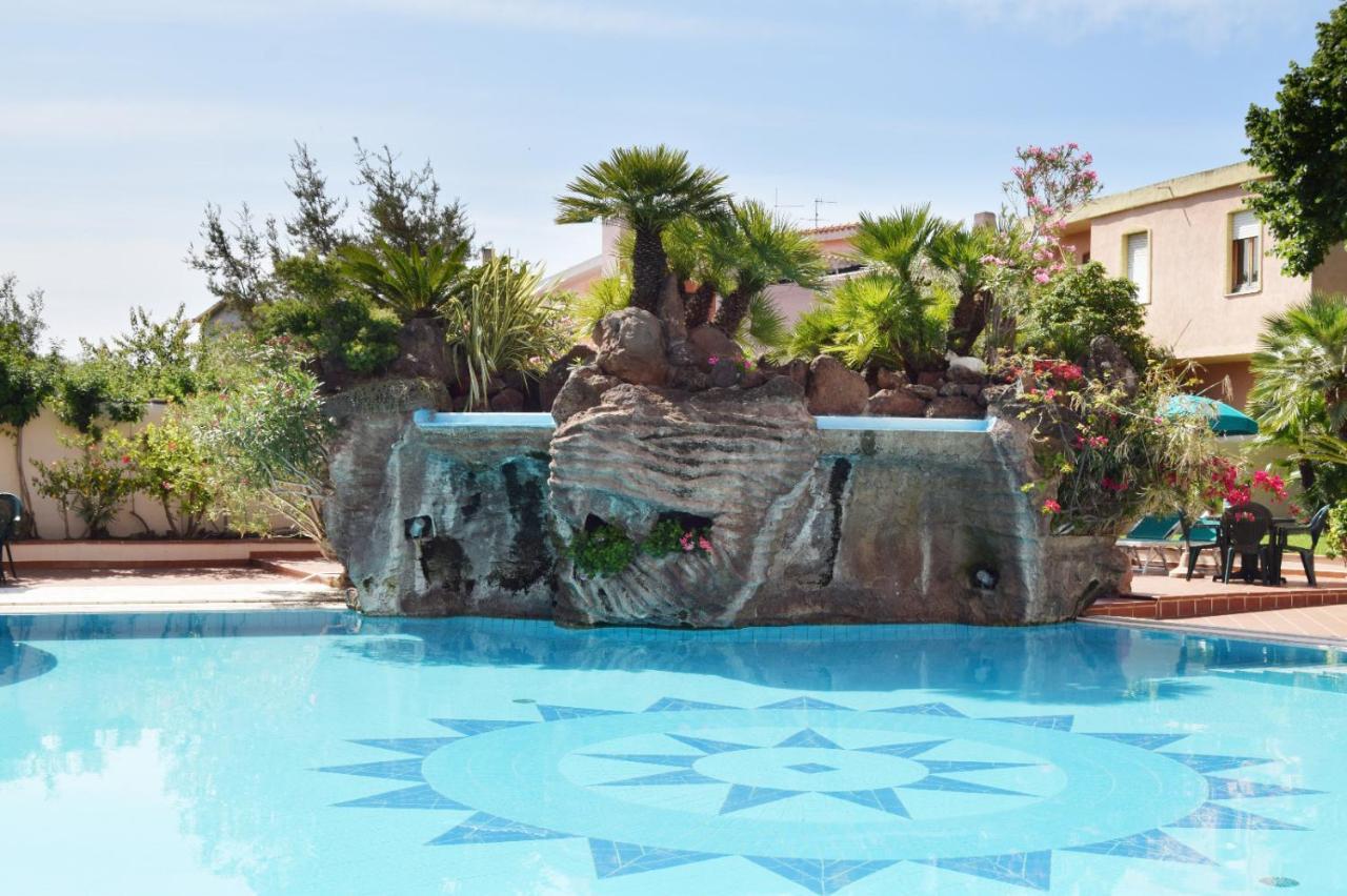 Le Residenze Del Golfo Di Orosei Aparthotel Exterior photo